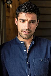 ショーンティール(Sean Teale)