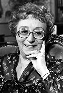 ゾーラ・ハード(Thora Hird)