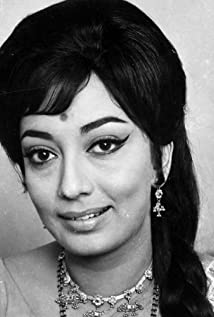 サダナ・シヴダサニ(Sadhana Shivdasani)