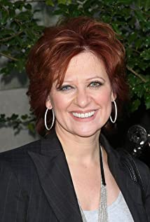 キャロライン・マンゾ(Caroline Manzo)