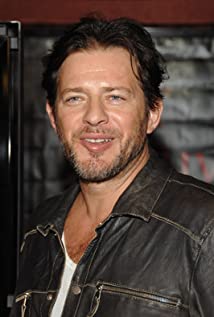 コスタス・マンダイラー(Costas Mandylor)